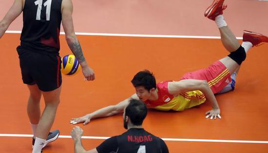 中国男排遭遇世联赛首败,比中国国足差的有哪些