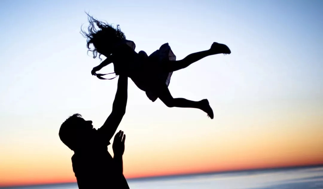 王源妈妈论婆媳关系,tfboys王源父母做什么