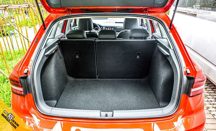 朗逸plus两厢版试驾,大众朗逸两厢试驾官方视频