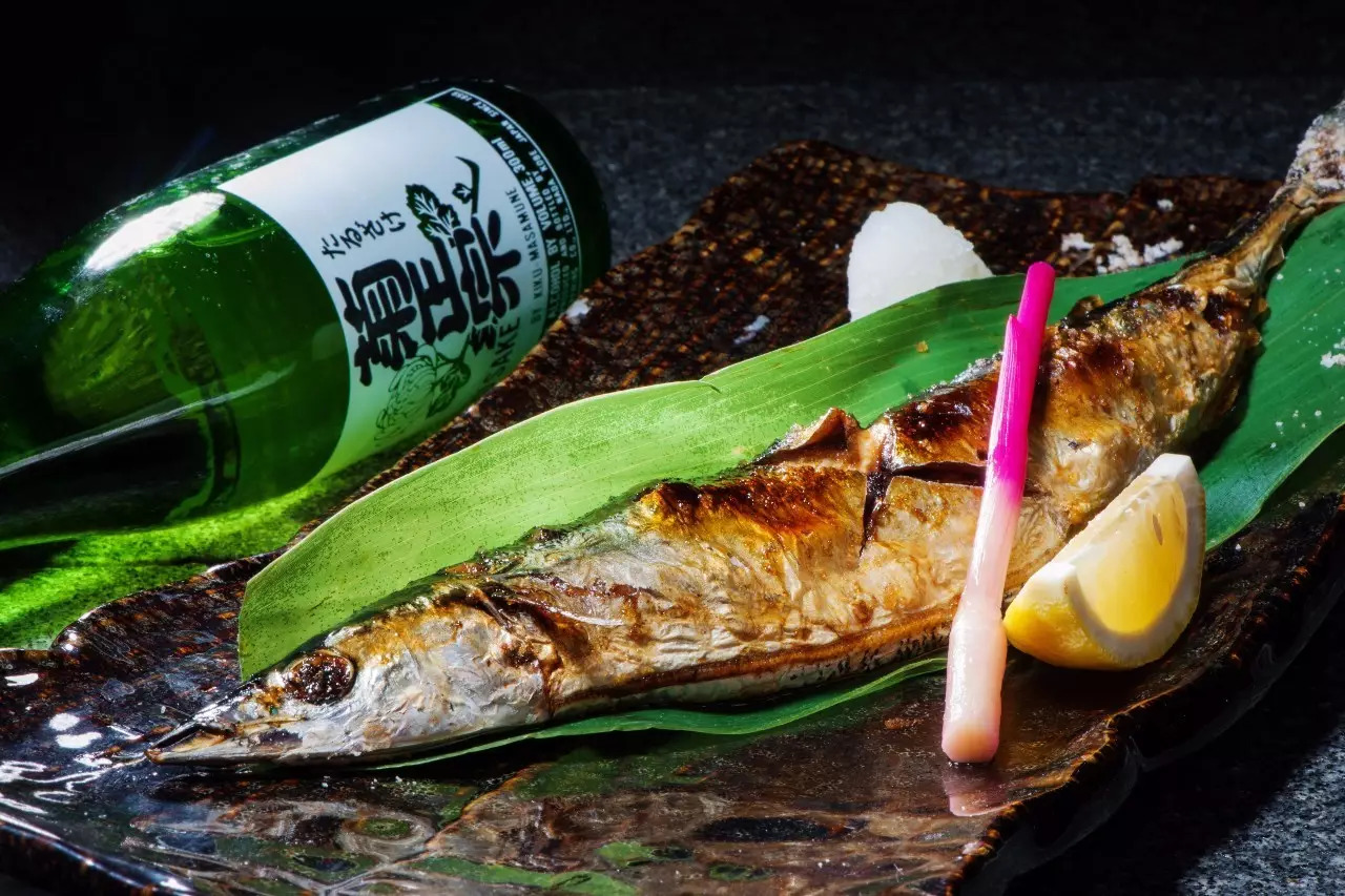 鱼真居酒屋｜「居酒」，我们能提供的是“深夜渴望”