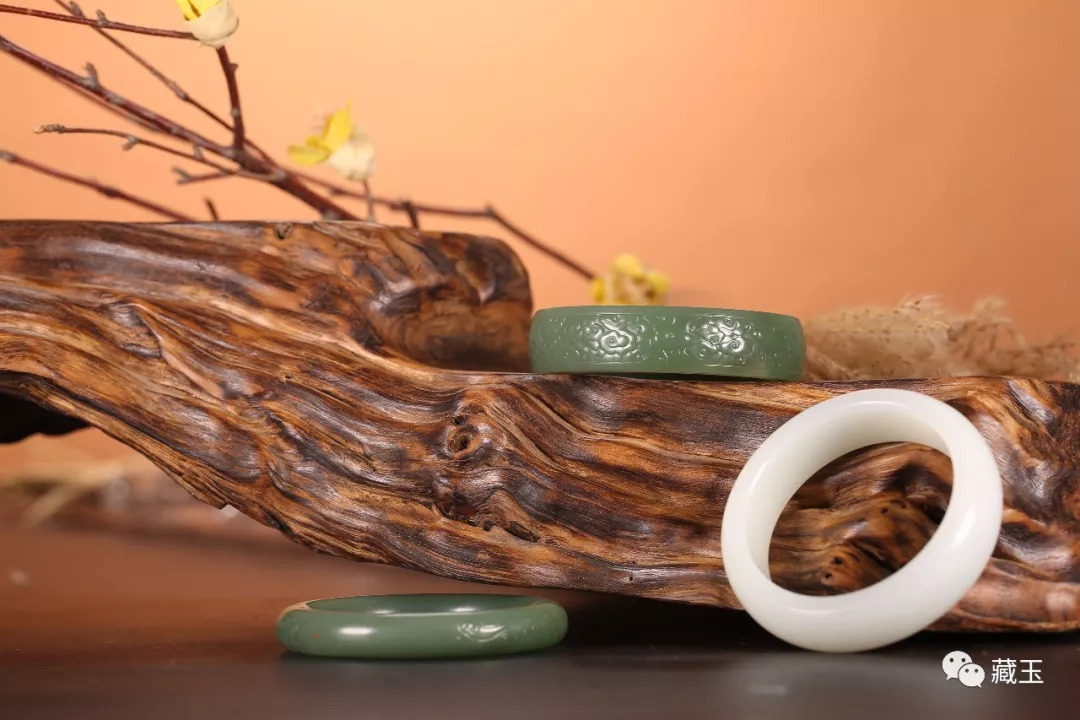 挑选和田玉玉镯五大技巧,挑选和田玉要注意什么