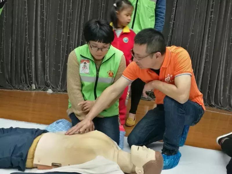 41岁男子无偿献血258次,无偿献血过万ml的有多少人