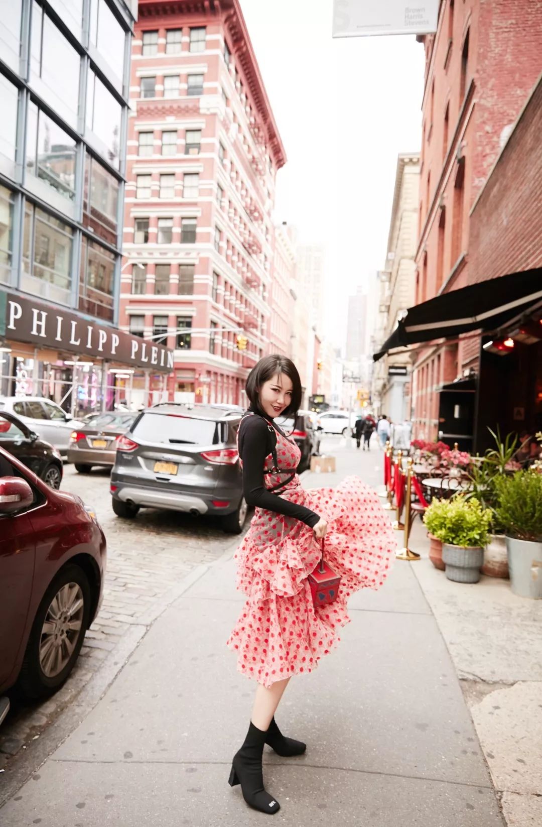 左奶奶照相馆,左奶奶