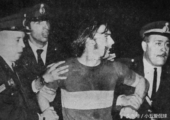 足坛史上红牌最多的比赛,一场丑陋的比赛