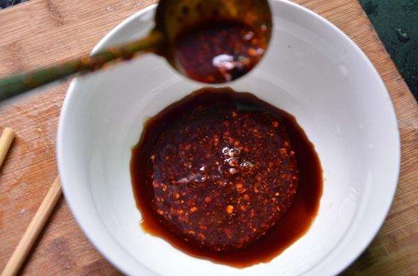 重庆小面醇香红油简单做法,醇香红油的配方