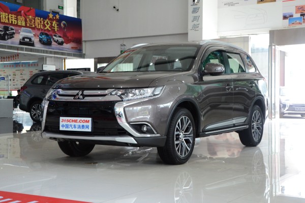 十万左右1.5t发动机的国产车,国产车搭载进口发动机