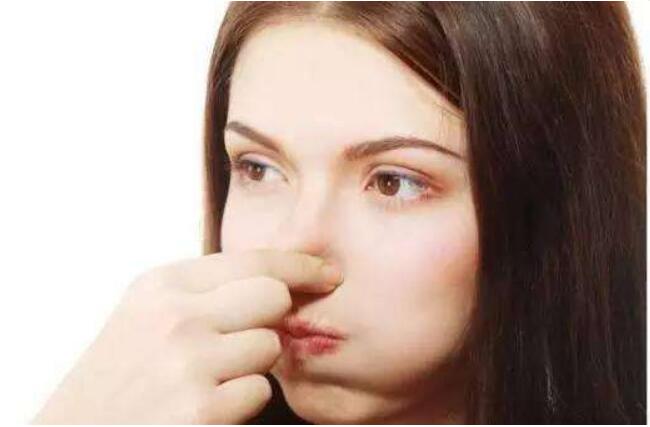 你买的衣服可能都是别人扔掉的,你买的衣服究竟被仿了多少次