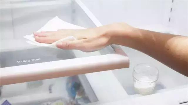 冰箱冷藏结冰一招立马脱落,冰箱结霜严重只需一招立即脱落