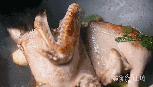 鸭怎么做不上火,鸭怎么做不骚又好吃