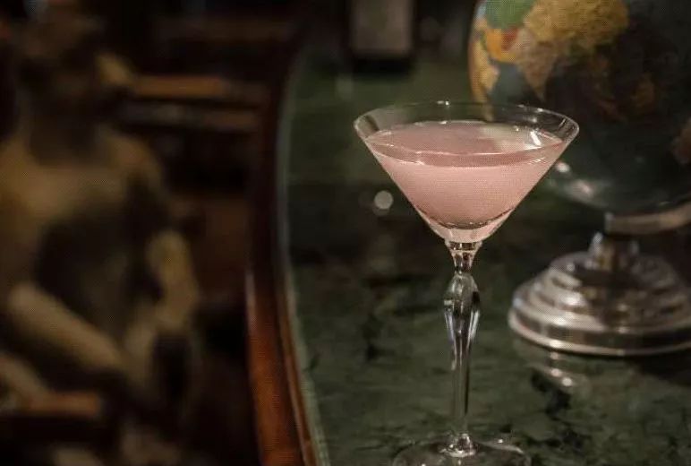 微醺｜“爬梯”落幕、酒劲儿未散，GIN迷去哪续火？