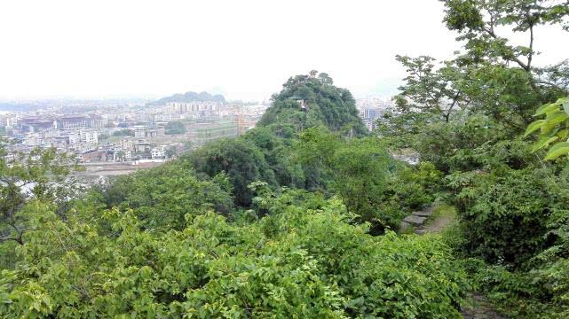 桂林市叠彩山攻略,桂林市叠彩山看风景