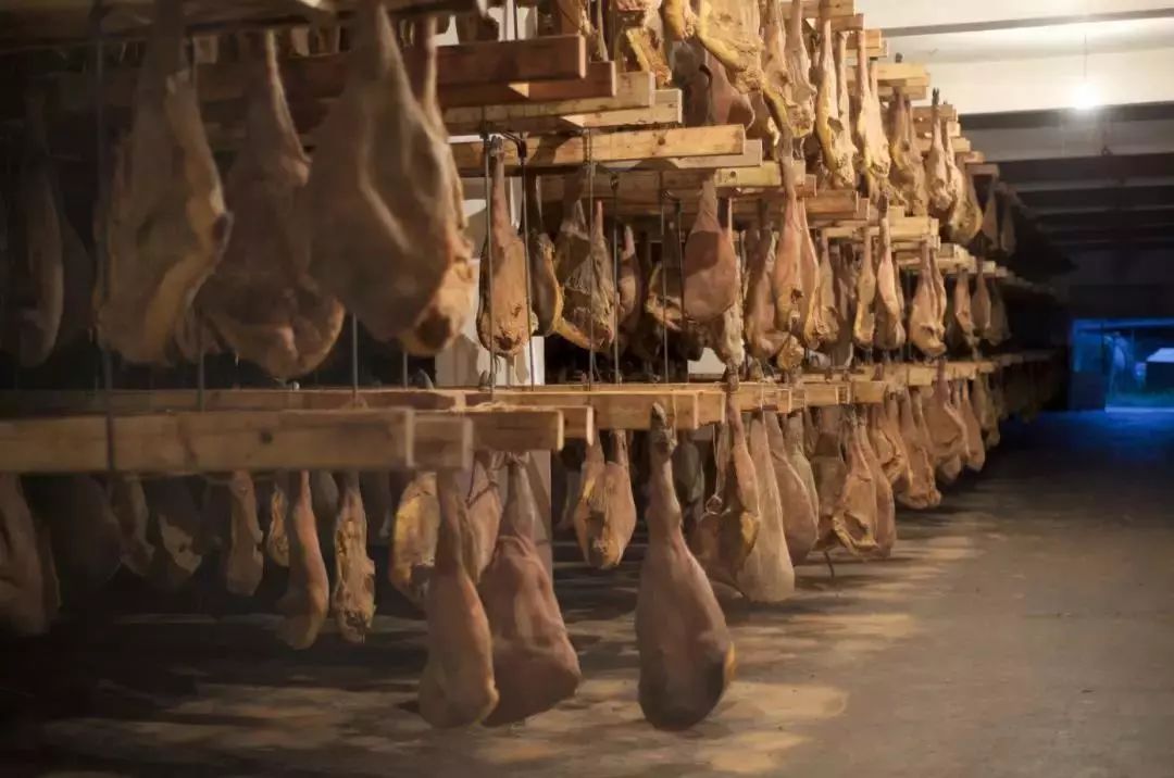 风化3年才成熟，味道不输西班牙火腿的中华老字号，价格却只有10%？