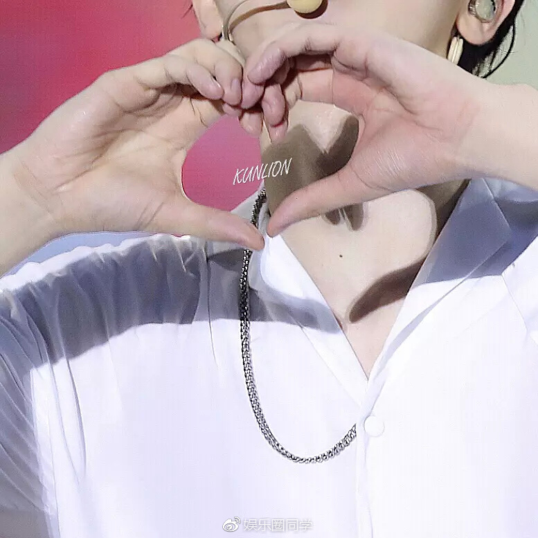 蔡徐坤站姐路透破千万热搜,蔡徐坤站姐评价蔡徐坤