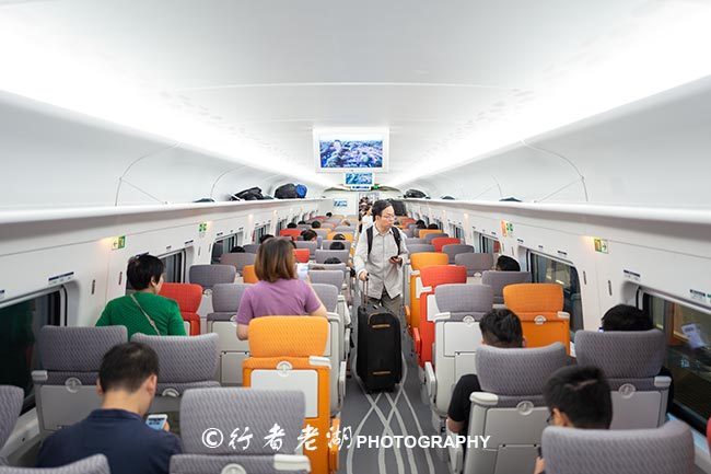 广州南至香港西九龙高铁如何过关,广深港高铁48分钟带你去香港