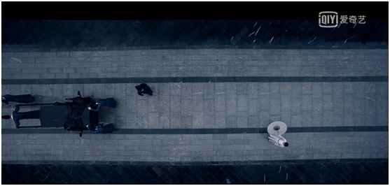 用色精彩,用光讲究,构图精巧!这部热播剧值得摄影师借鉴