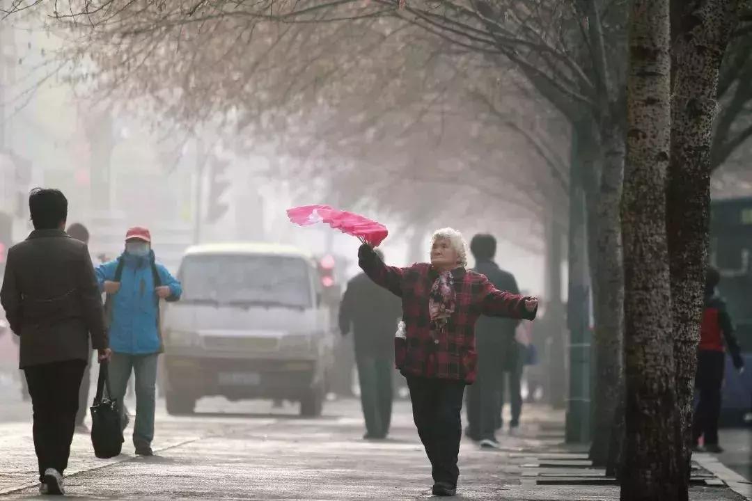 沈阳萧条场景,沈阳落寞背影