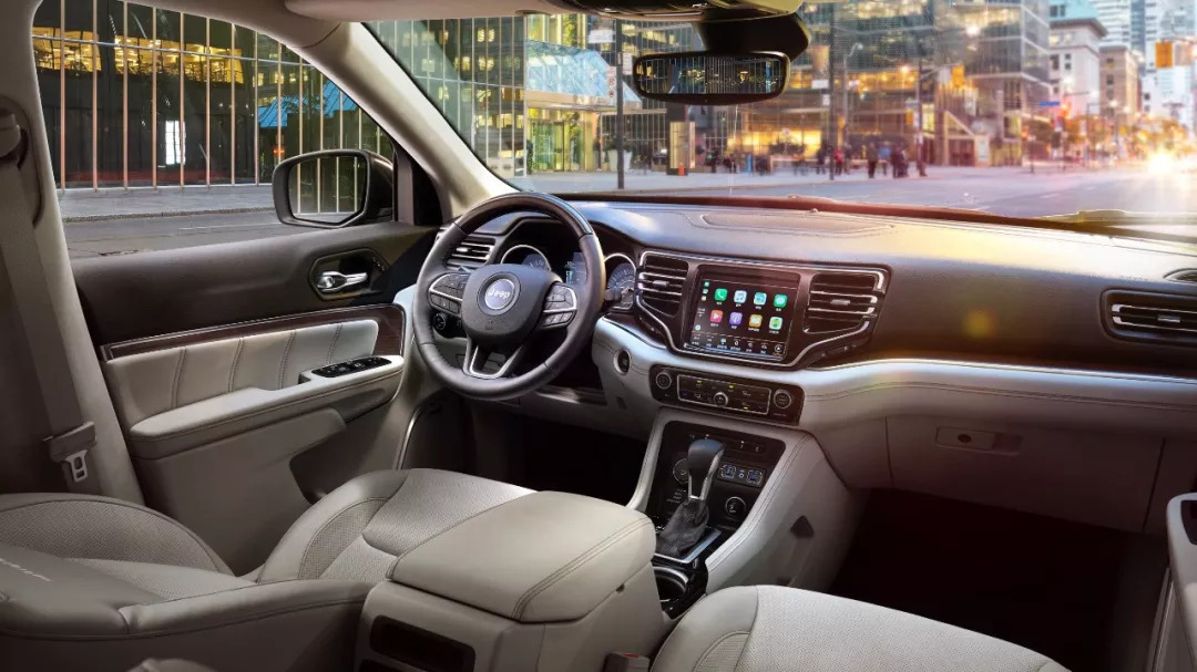 大中产阶级的后脑勺都有鄙视链？