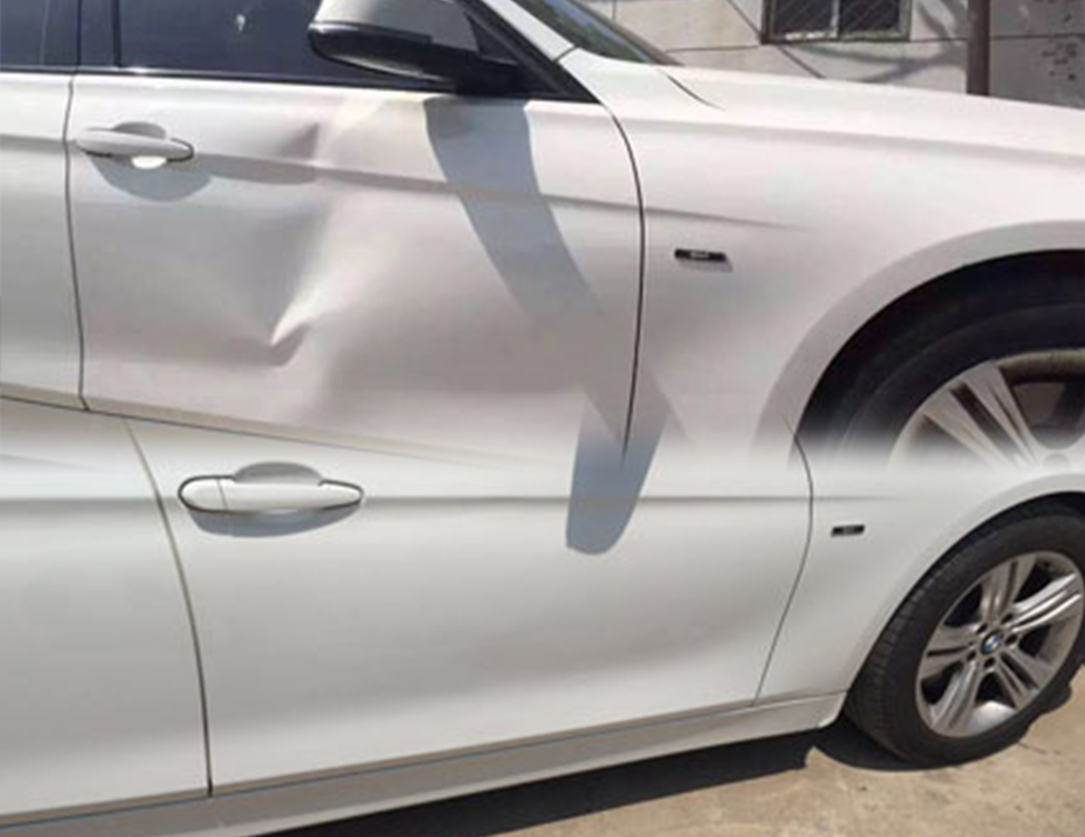 车身凹陷一点点怎么修复,车身有小凹陷掉漆怎么修补