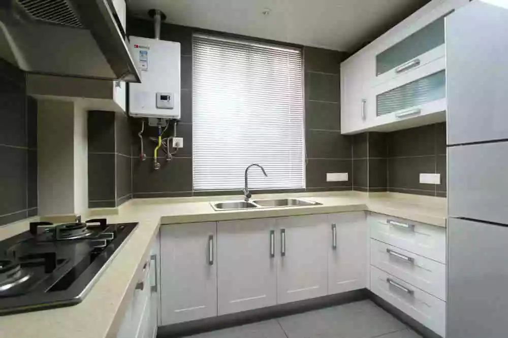 荣事达空气能热水器出现很大噪音,空气能热水器的噪音会影响楼下吗