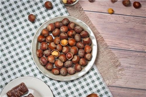 坚果受潮不脆了用空气炸锅几分钟,坚果冷藏后拿出来怎么处理