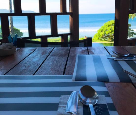 全球婚礼目的地探路：NAKA，悬空在半山腰上的透明火柴盒