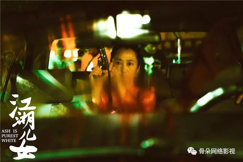 特评丨《江湖儿女》终成时间囚徒