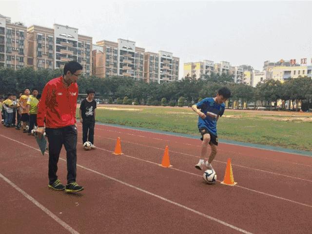 篮球培训班表演节目,篮球培训班汇演
