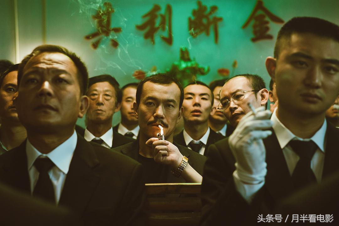 贾樟柯太原往事,两个镜头看懂贾樟柯的山河故人