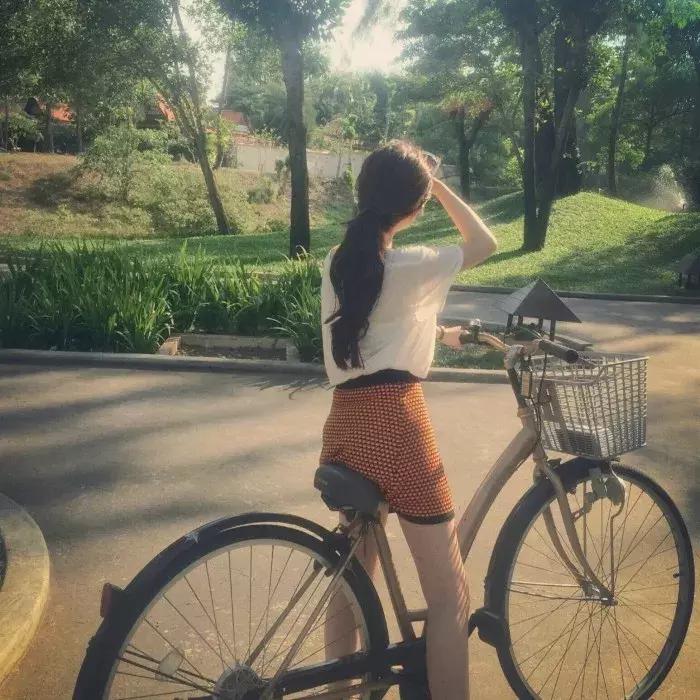 绌哄皯涓轰粈涔堥兘鏈夌敺鏈嬪弸,鐢锋湅鍙嬫槸绌哄皯