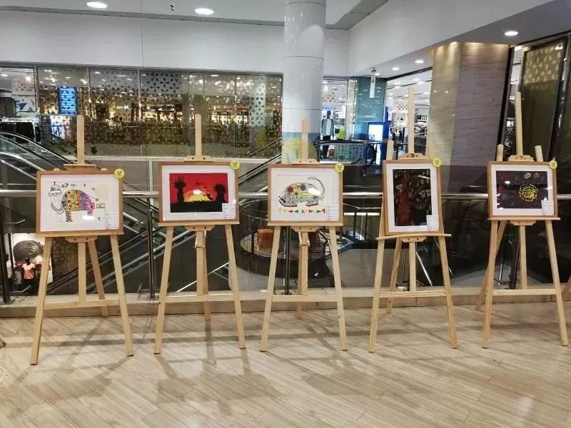 只有7天！斛擋巷嘉年华升级版来袭，百份GUCCI免费送，解锁你的逛吃技能！