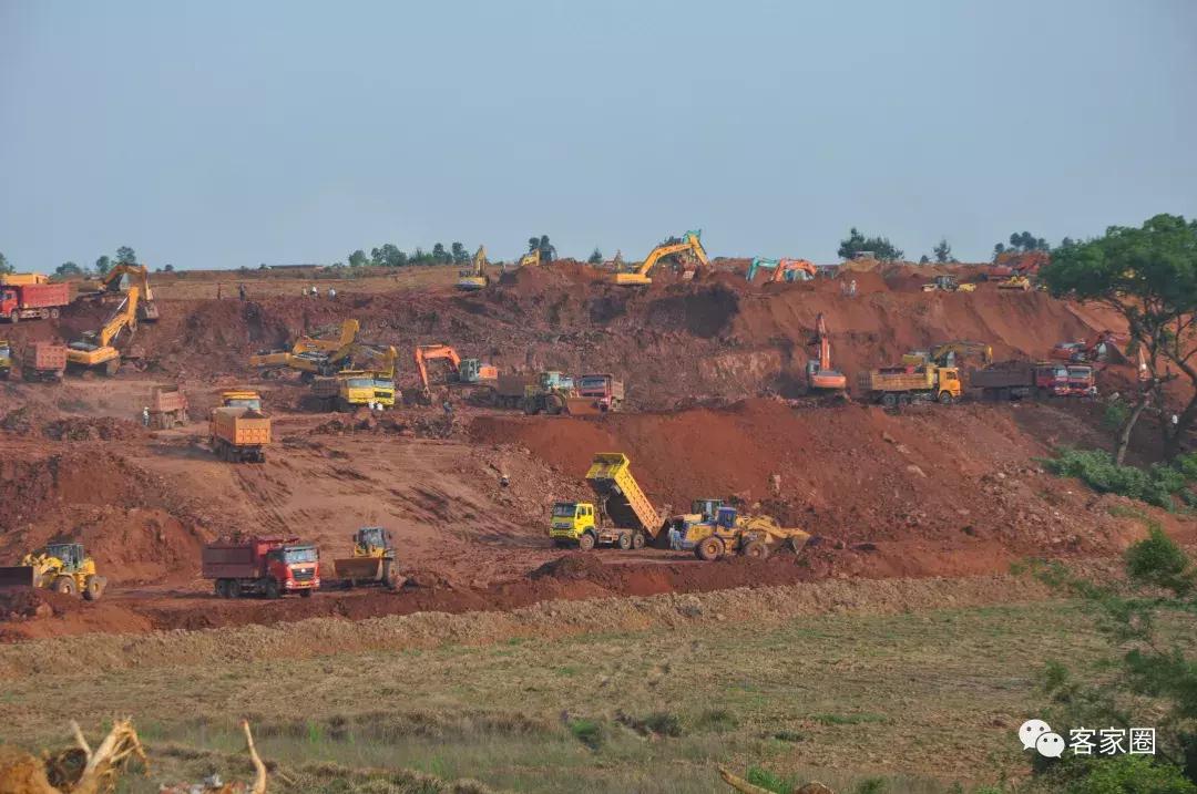 赣州市老城区繁华还是新城区繁华,赣州好还是赣县好