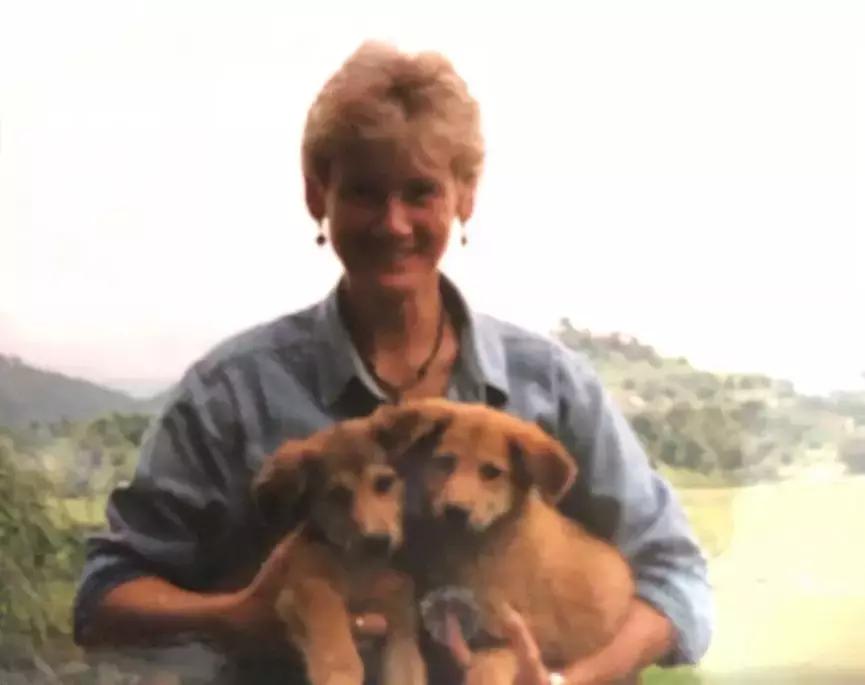 英国老奶奶患癌症,英国72岁老奶奶