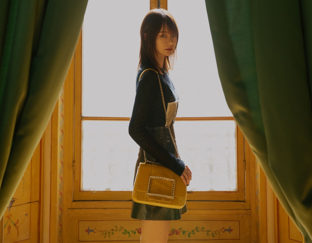 戚薇巴黎时装周街拍穿的鞋子,戚薇同款碎发