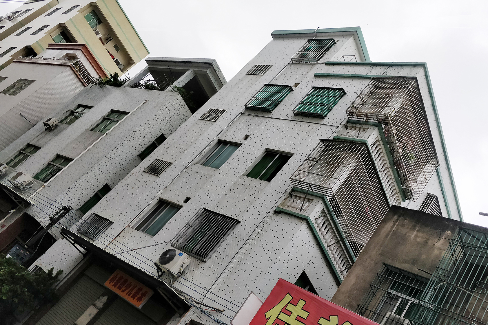 华硕路由器三频分开,华硕分布式路由器优缺点