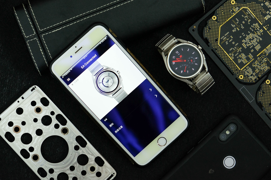 为什么说买阿玛尼手表智商税,苹果手表和阿玛尼哪个好