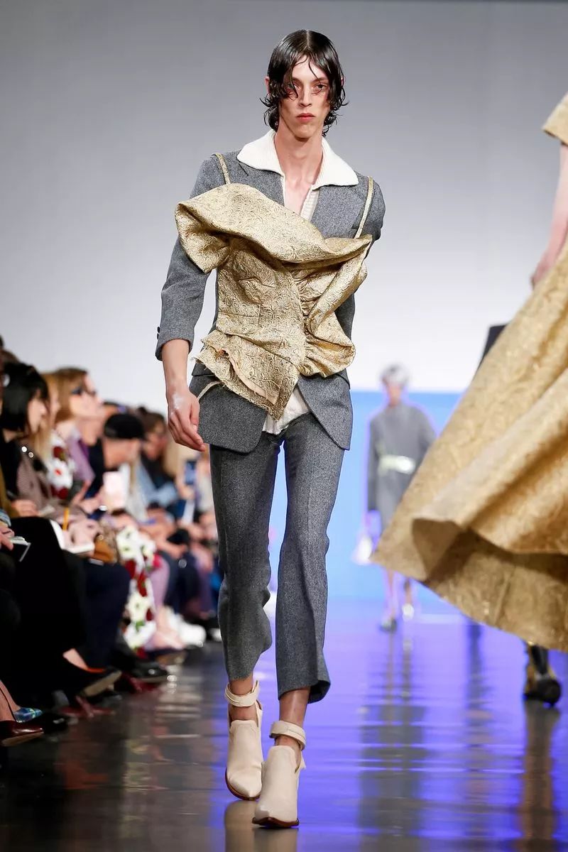 Chloé自由女神开启时尚乌托邦,MaisonMargiela鬼才升级!