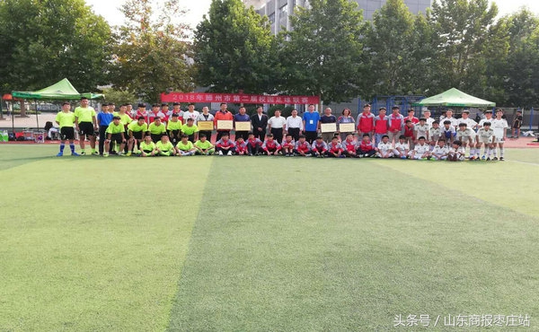 足球圆小孩梦,乡村小孩足球梦