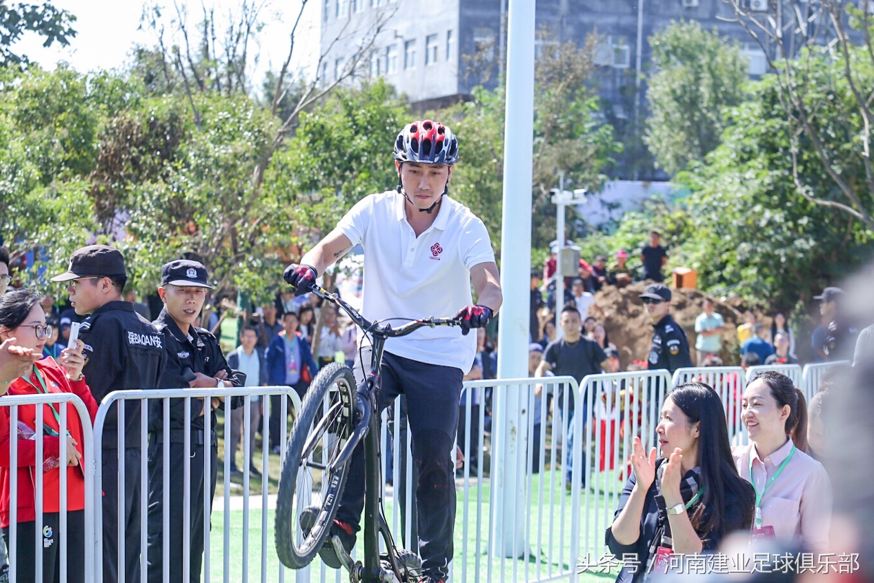 建业足球小镇简介,郑州建业足球小镇北欧智乐园