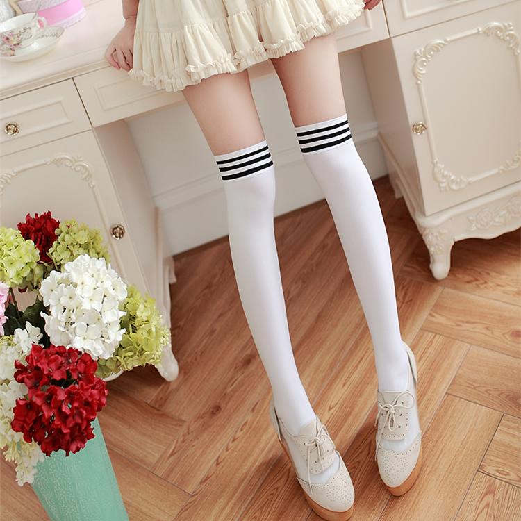 穿性感*袜丝**，塑造欲罢不能的美腿