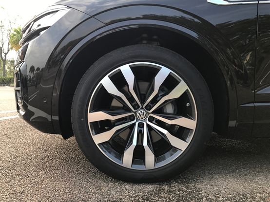 与奥迪q7同平台的大众suv,全新一代途锐即将北京首发高清