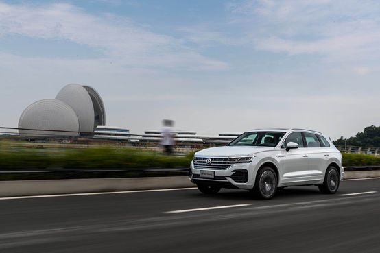 与奥迪q7同平台的大众suv,全新一代途锐即将北京首发高清