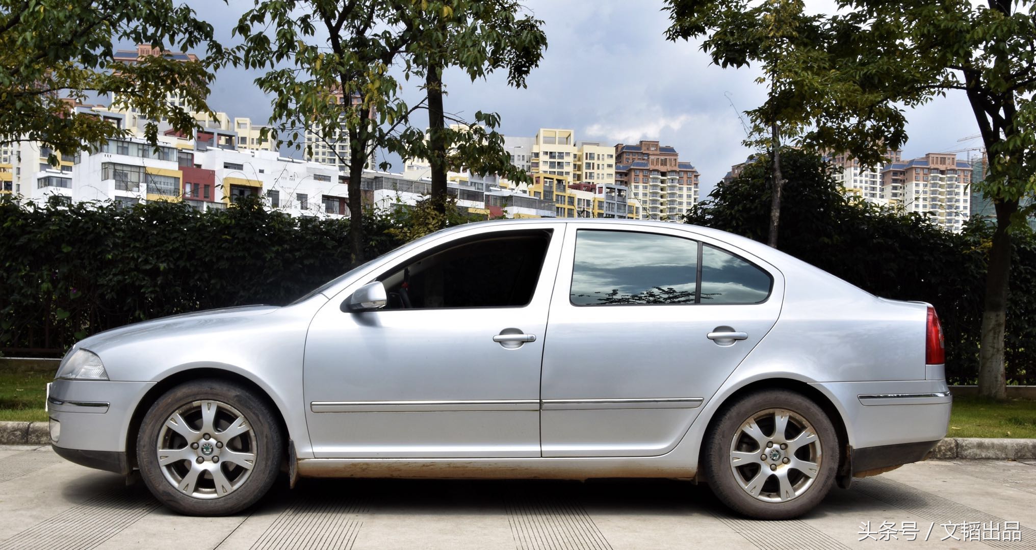 欧洲街头的斯柯达明锐,斯柯达明锐pro和大众凌渡怎么选