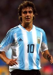 足球场的超级巨星,足球中的超巨有哪些