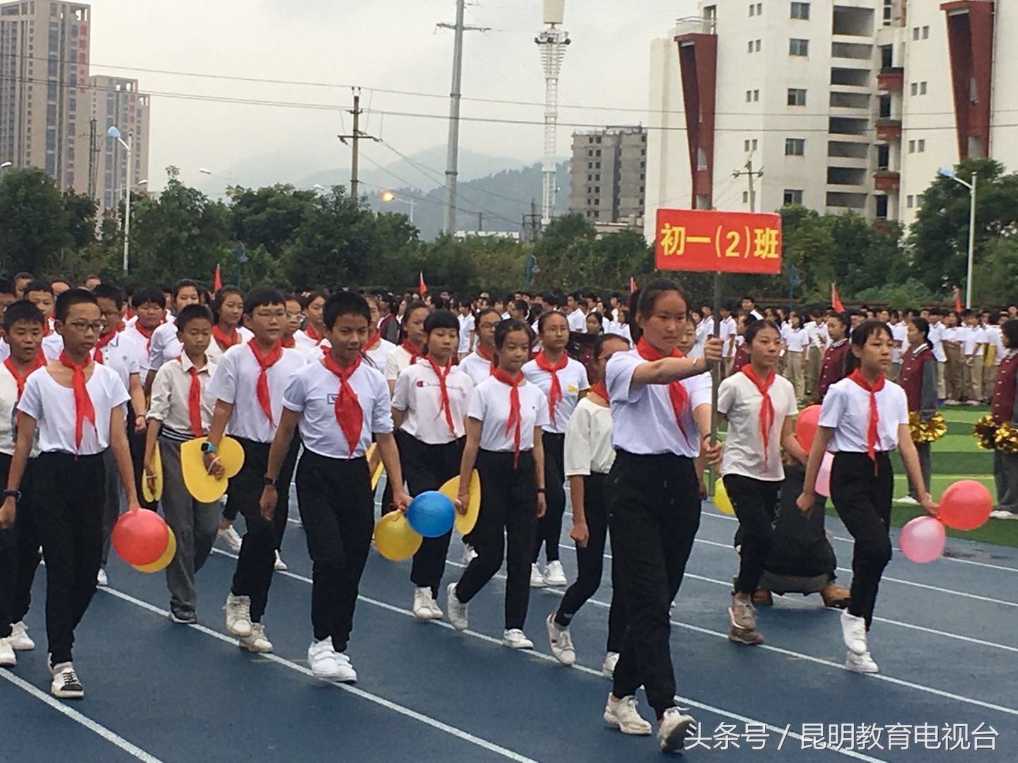 昆一中西山学校篮球赛,西山学校2019年运动会
