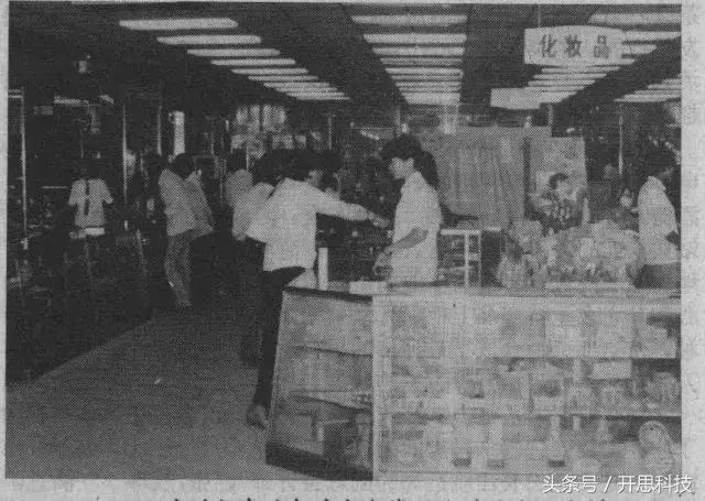 「人老了就开始喜欢怀旧」90年代的广州火车站，究竟有多恐怖？