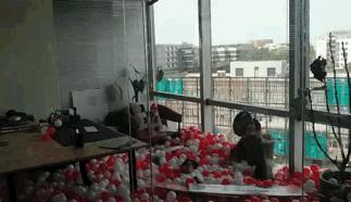 韩寒红白宇宙完整视频,韩寒奉献四海歌会