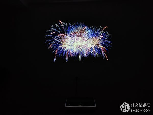 激光电视150寸坚果多少钱,坚果4k激光电视最新款