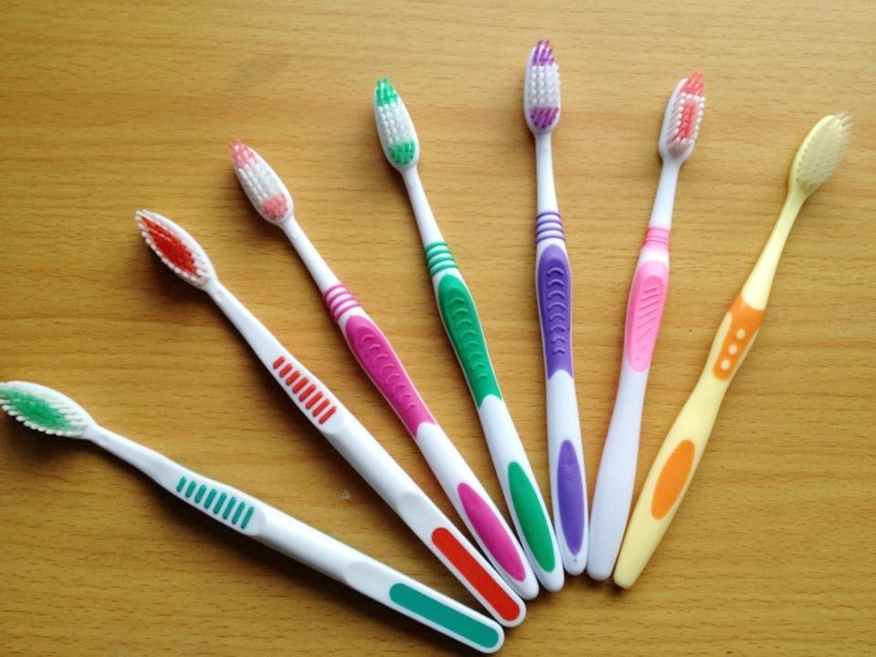 卫生间脱落的头发怎么处理,卫生间头发清理妙招