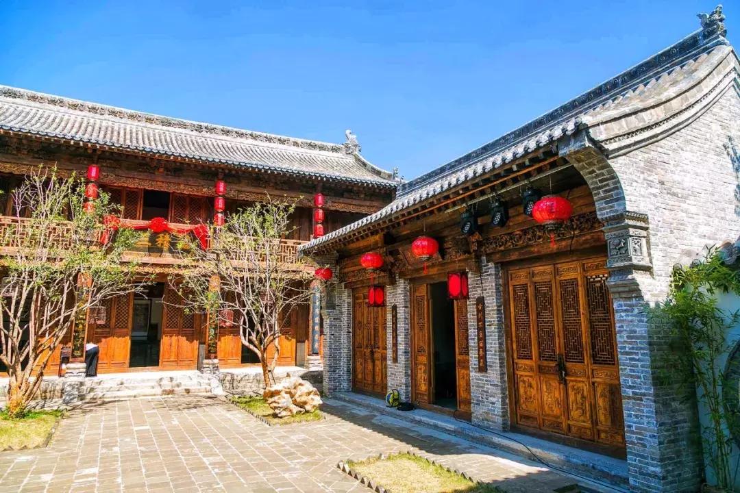 郑州足球小镇2019,郑州足球小镇有真草足球场吗