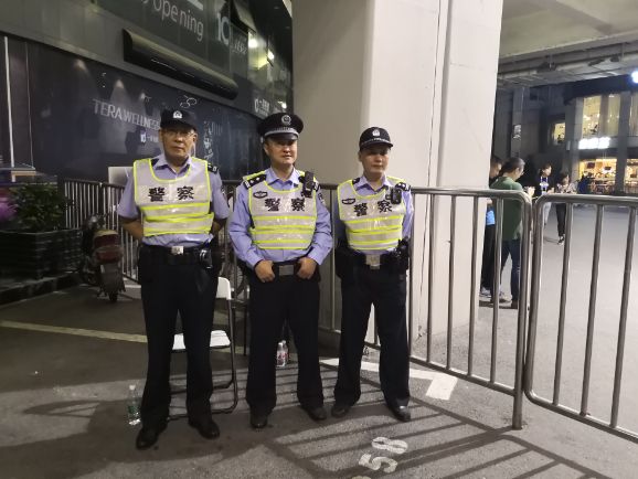 迎国庆为祖国母亲庆生,国庆我在岗用坚守致敬祖国